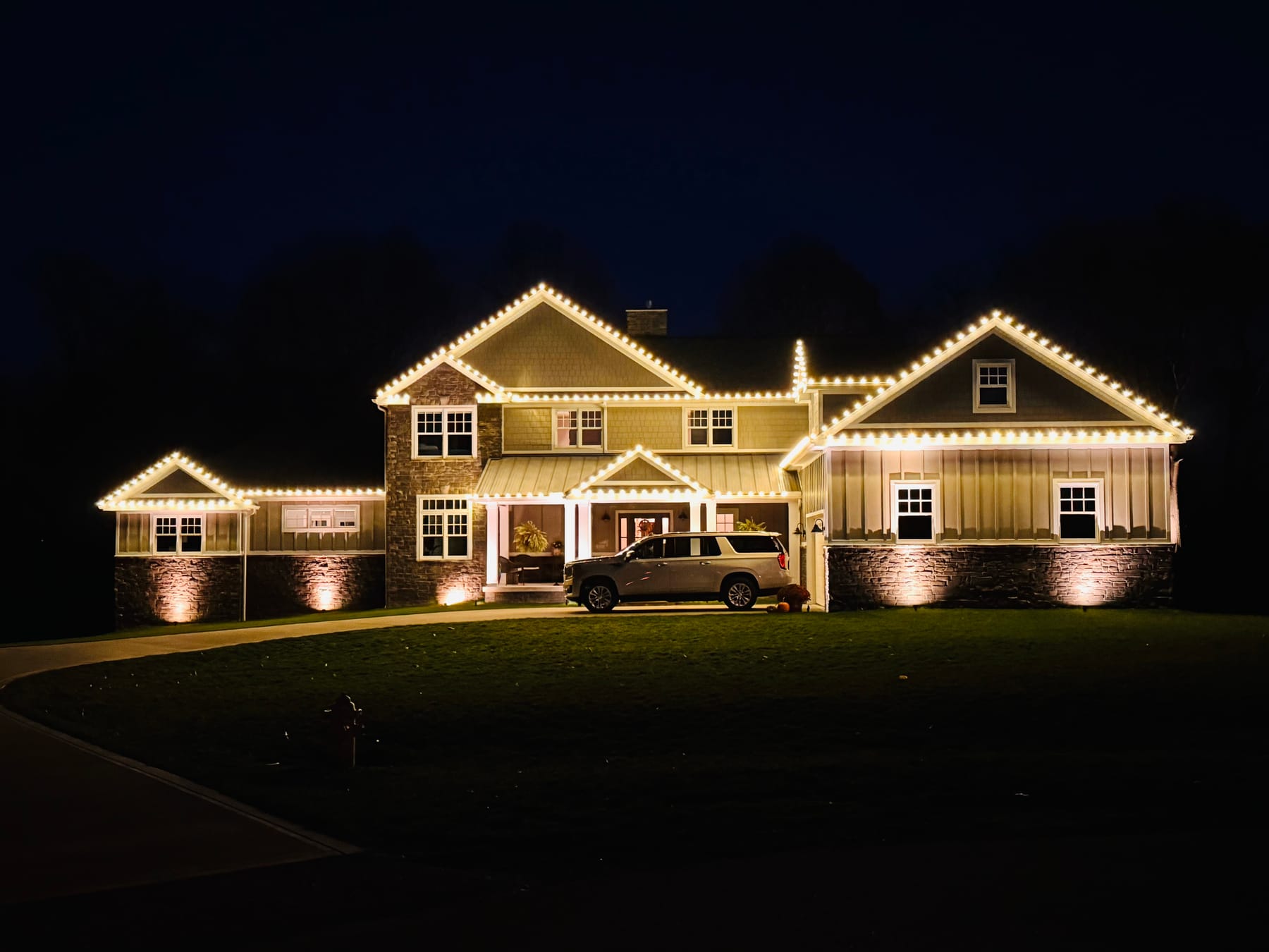Warm White Christmas Roofline